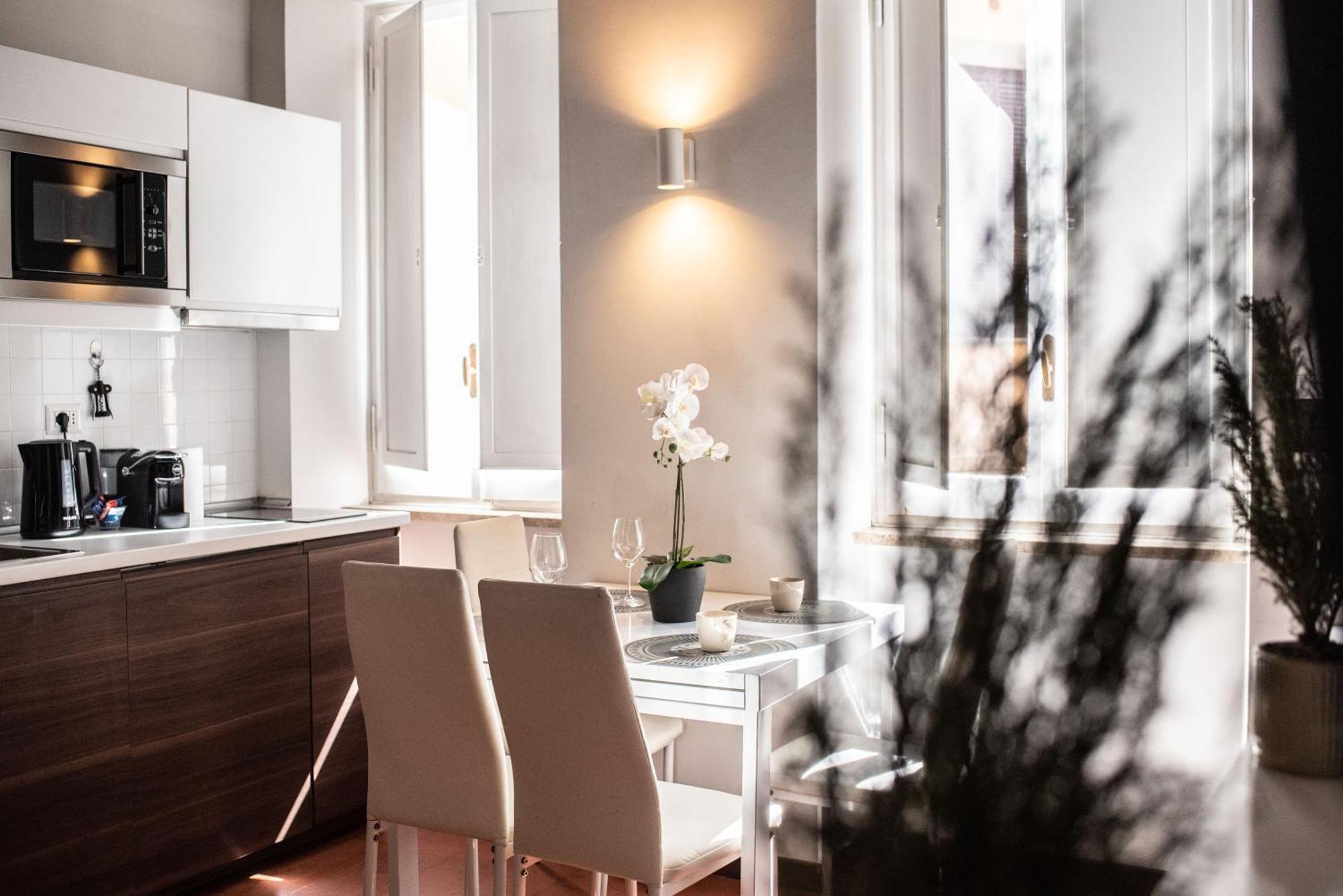 Spanish Steps Apartment & Terrace Рим Екстериор снимка